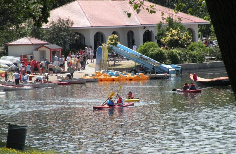 Boat Rentals Lake Calhoun Minnesota Wheel Fun Rentals